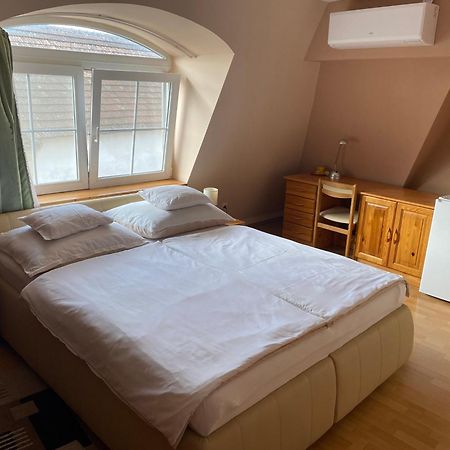 Ambrozia Guesthouse Nagykanizsa Bagian luar foto