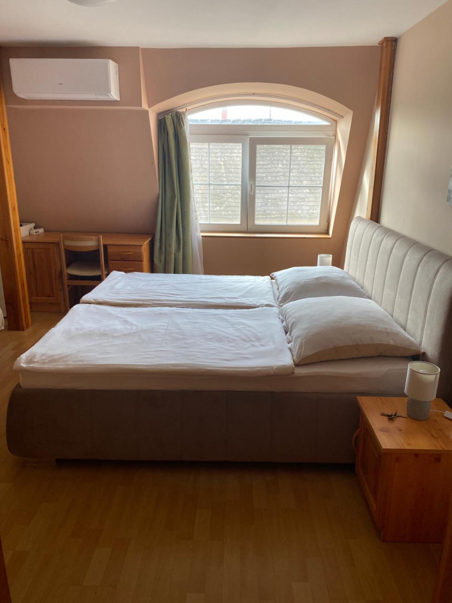 Ambrozia Guesthouse Nagykanizsa Bagian luar foto