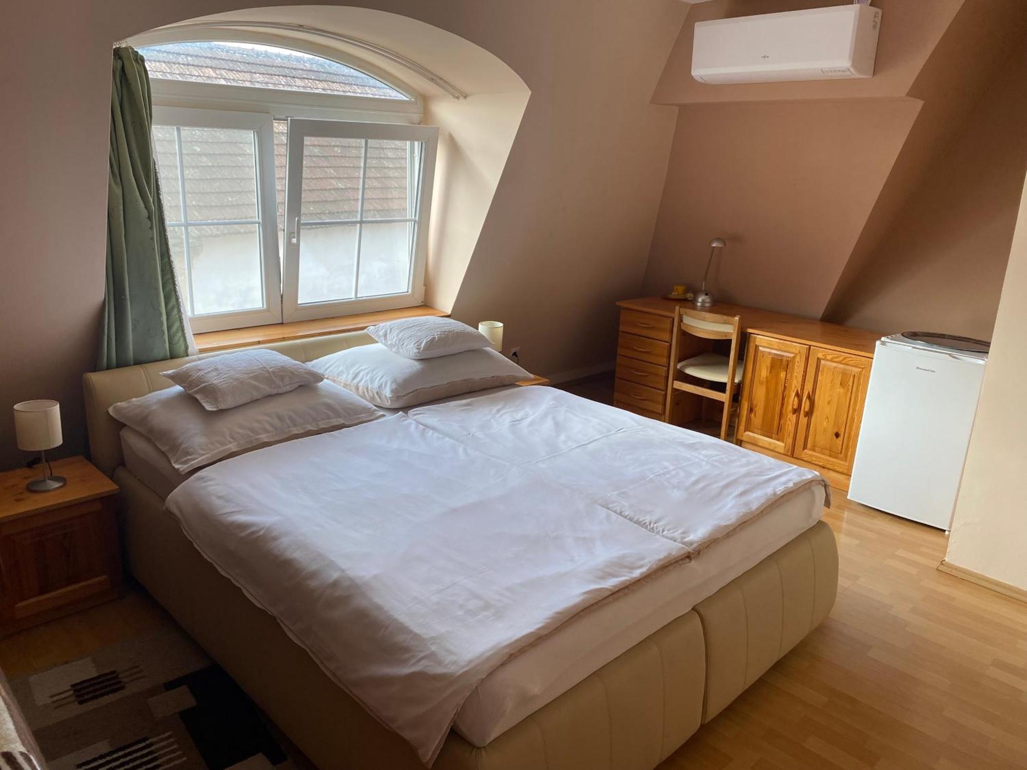 Ambrozia Guesthouse Nagykanizsa Bagian luar foto