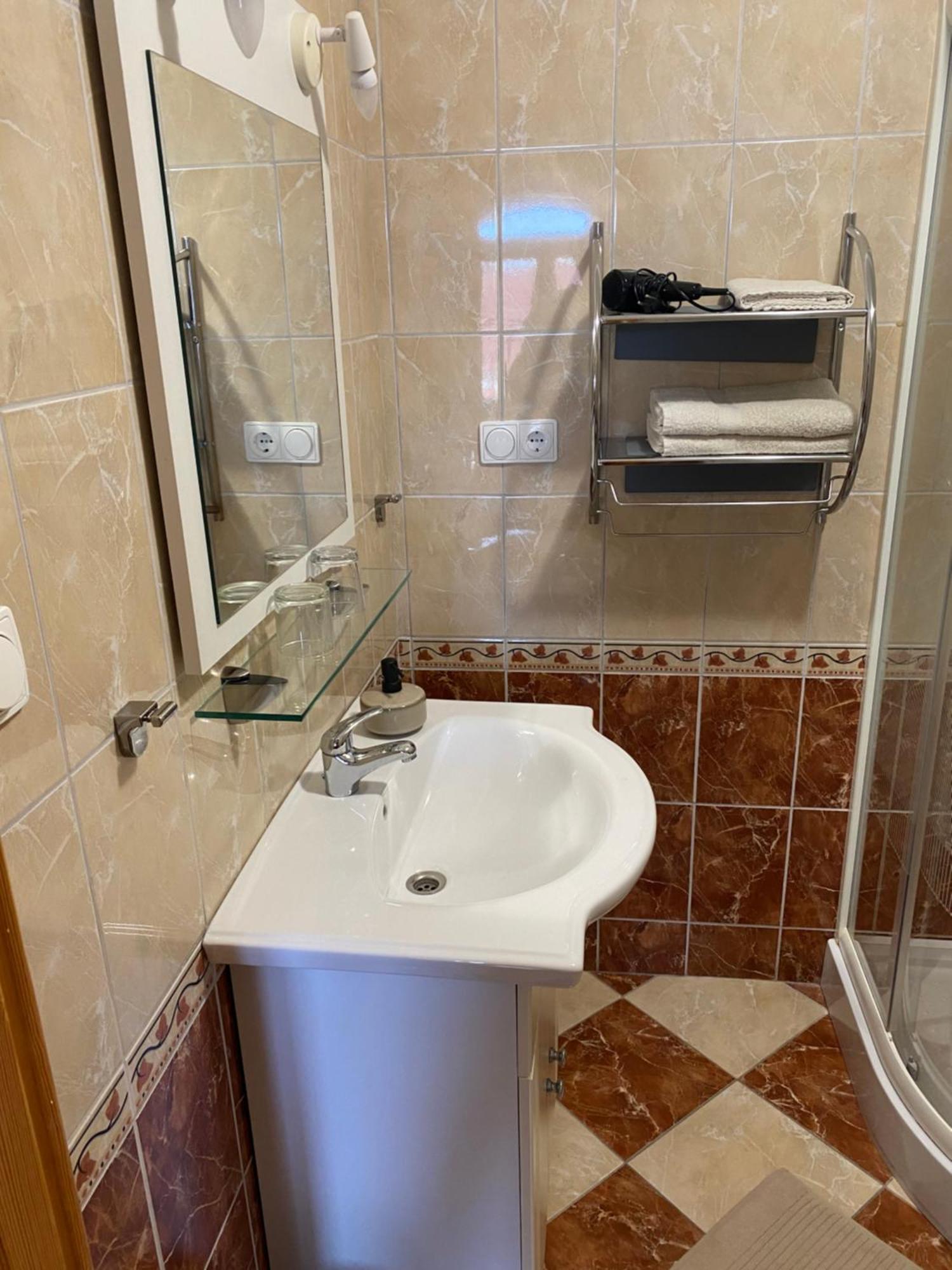 Ambrozia Guesthouse Nagykanizsa Bagian luar foto
