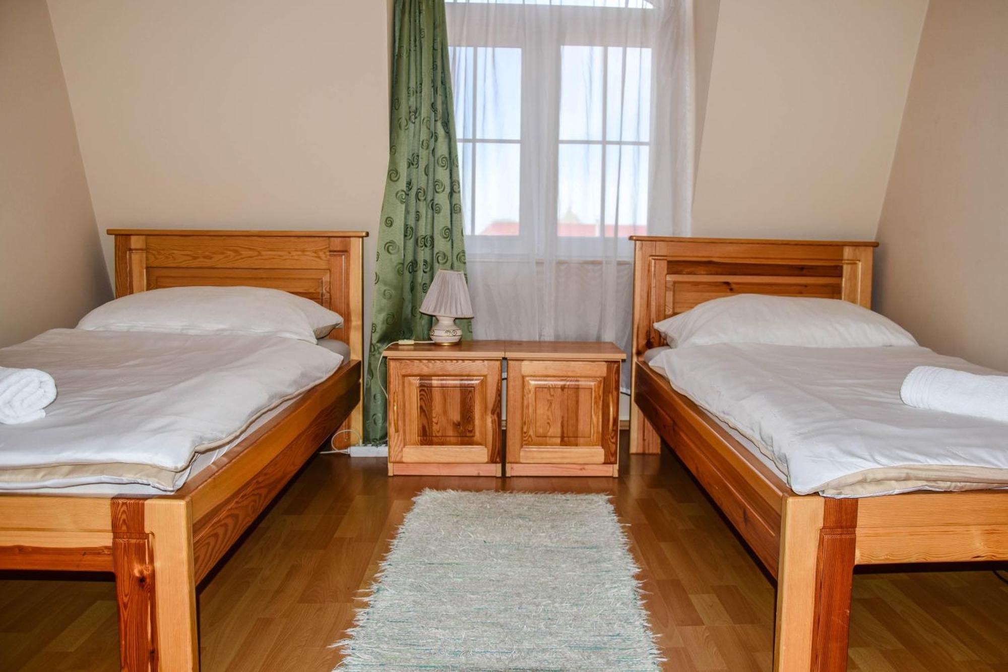 Ambrozia Guesthouse Nagykanizsa Bagian luar foto